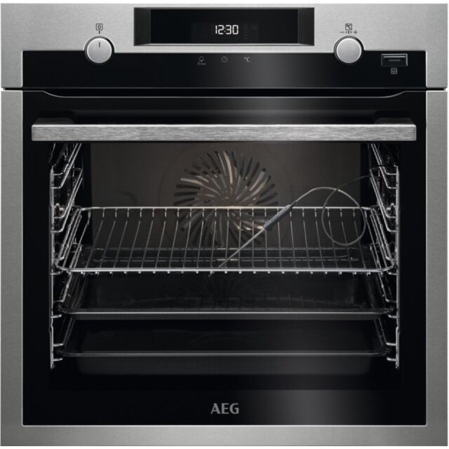 Aeg BCS556020M Single Oven
SenseCook Multifunction oven with retractable rotary controls, Catalytic liners, Tou