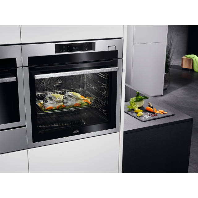AEG BSE782380M 59.5cm Built In Electric Single Oven - Anti-Fingerprint stainless steel
