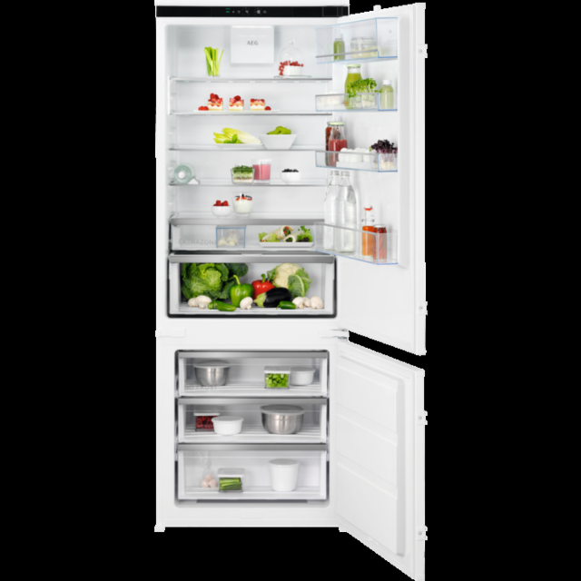 AEG NSC7G751ES 69.6cm 70/30 IntegratedFrost Free Fridge Freezer - White