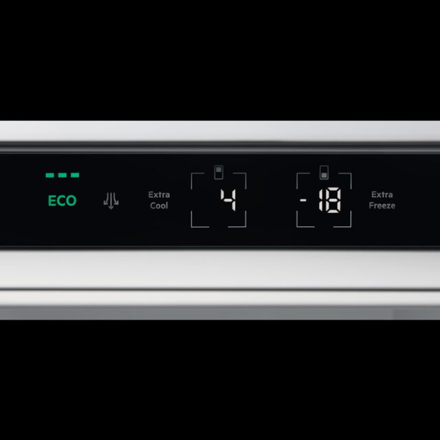 AEG NSC7G751ES 69.6cm 70/30 IntegratedFrost Free Fridge Freezer - White