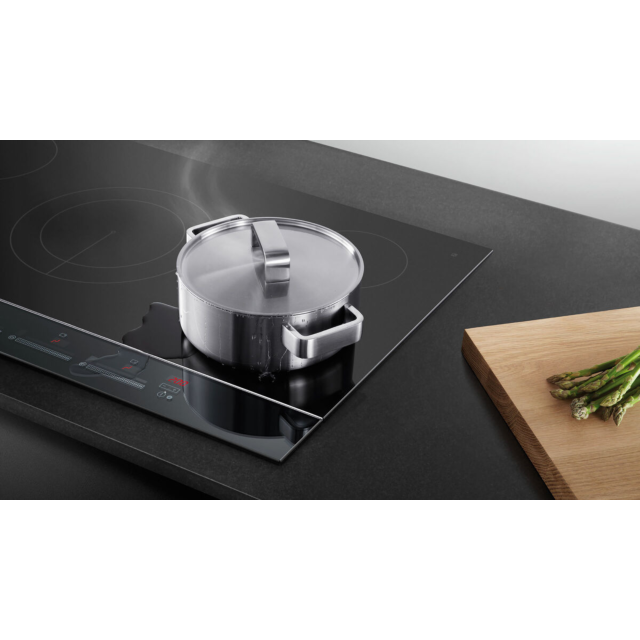 Fisher And Paykel CI904CTB1 90Cm Wide Frameless 4 Zone Induction Hob - Black Glass
