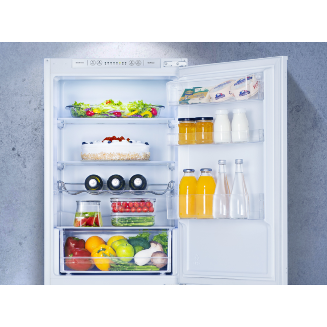 Hisense RIB291F4AWF 54cm 50/50 Integrated Frost Free Fridge Freezer