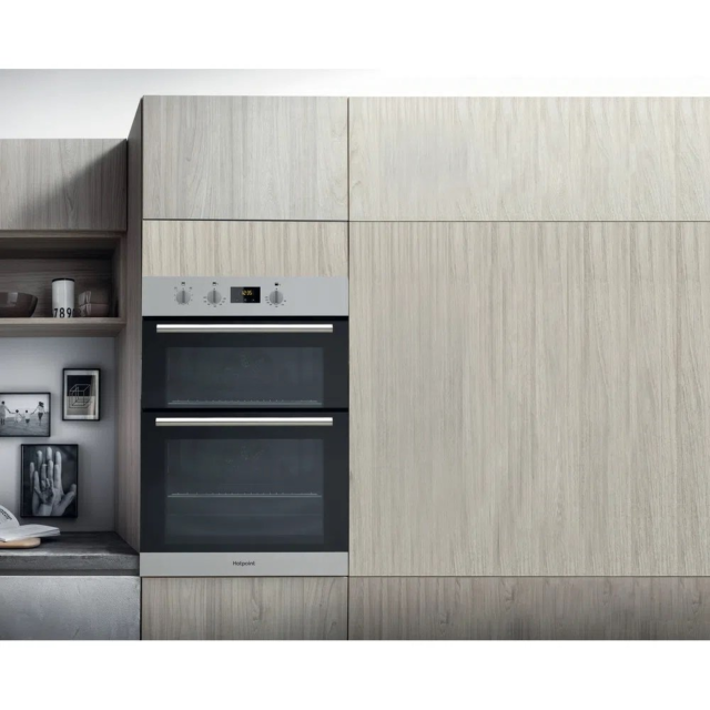 Hotpoint DD2540IX Built-In Double Electric Oven