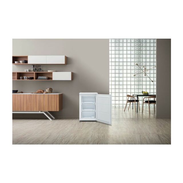 Hotpoint H55ZM1120WUK 54cm Undercounter Freezer - White