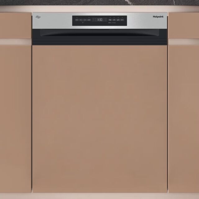 Hotpoint H5PC15M6UK Maxi Space Tub Semi-Integrated 15 Place Full Size Dishwasher 