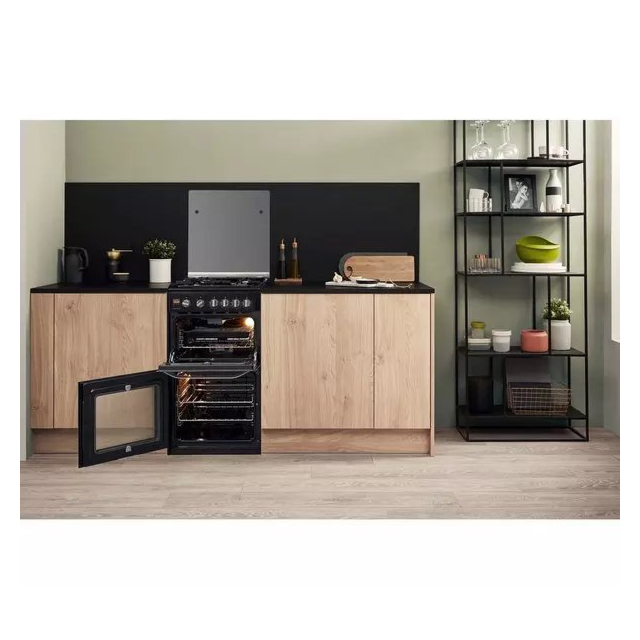 Hotpoint HD5G00CCBK 50cm Gas Cooker with Lid - Black