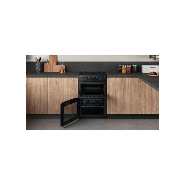 Hotpoint HDEU67V9C2B/UK 60Cm Double Oven Electric Cooker With Ceramic Hob - Black