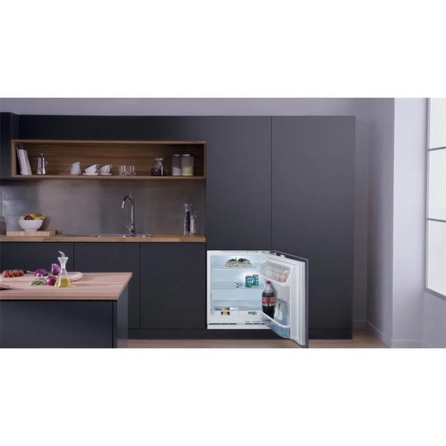 Hotpoint HLA11 Built-In Compact Larder Fridge