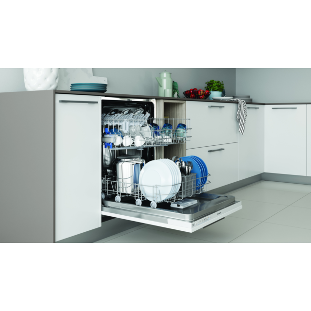 Indesit DIE2B19UK Integrated Full Size Dishwasher - 13 Place Settings