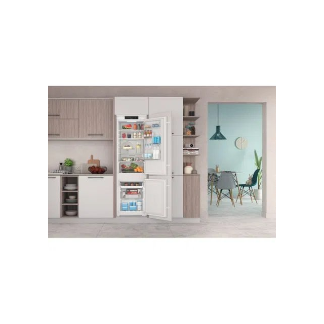 Indesit INC18T311 BI Fridge Freezer - White