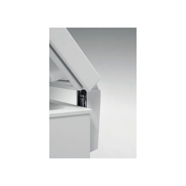 Indesit OS1A200H21 80.6cm Static Chest Freezer - White