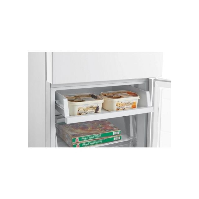 Midea MDRB379FGD01 54.7cm 60/40 Total No Frost Fridge Freezer - White