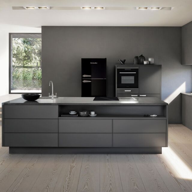 Montpellier MAB346EK 59.5cm 20/80 Fridge Freezer - Black
