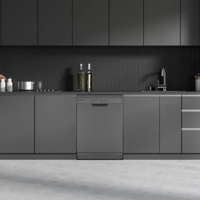 Montpellier MDW1354S 60Cm Freestanding Dishwasher In Silver