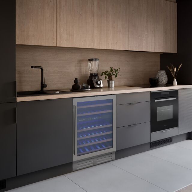 Montpellier WC46X Dual Zone, 46 Wine Bottle Capacity. 