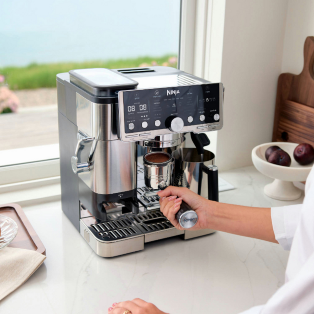 Ninja ES701UK Luxe Caf? Pro Espresso Machine Black