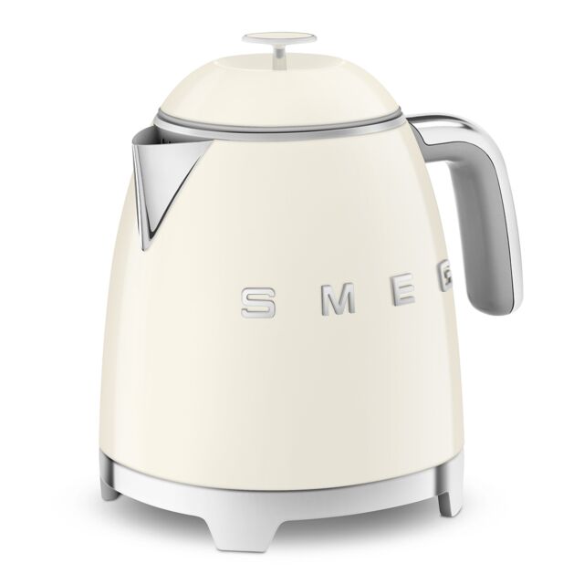 Smeg KLF05CRUK 0.8 Litre Cordless Kettle In Cream