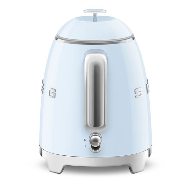 Smeg KLF05PBUK 0.8L Cordless Kettle In Pastel Blue