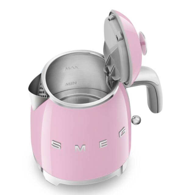 Smeg KLF05PKUK 0.8 Litre Cordless Kettle In Pink