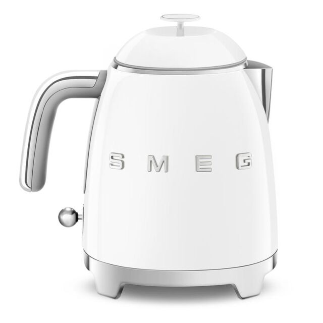 Smeg KLF05WHUK 0.8L Cordless Jug Kettle In White