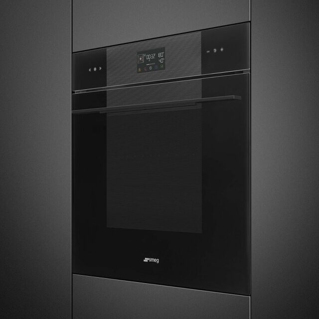 Smeg SOP6102S2PB3 60cm Linea Pyrolytic SteamOne Oven Pure Black