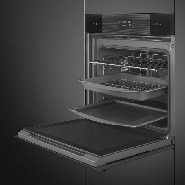 Smeg SOP6102S2PB3 60cm Linea Pyrolytic SteamOne Oven Pure Black