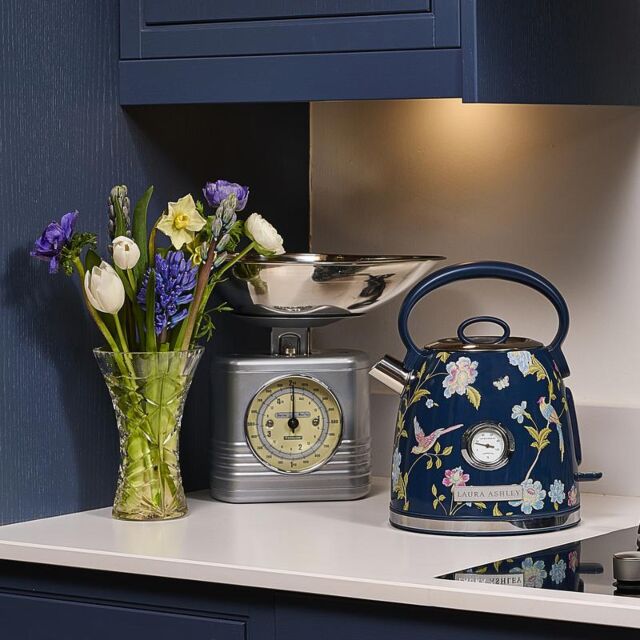 VQ VQSBEK858BS Laura Ashley 1.7 Litre Kettle