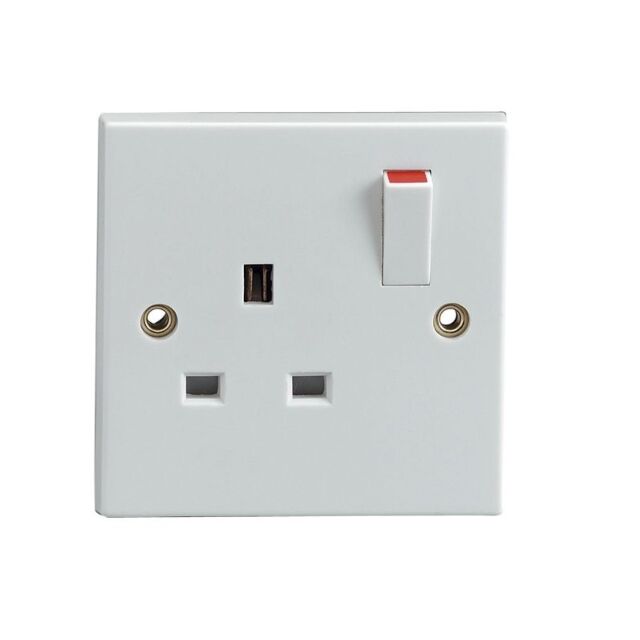 1G 13A Switched Socket
