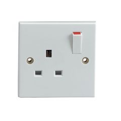 1G 13A Switched Socket